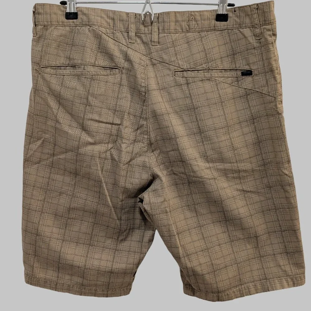 Volcom Men's Shorts | Size 36 - Picture 2 of 5